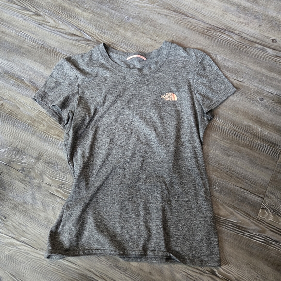 The North Face Women's Gray T-Shirt - Picture 1 of 3